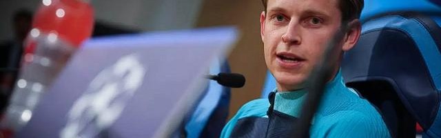 巴萨大战前内斗不止，德容开炮为哪般？